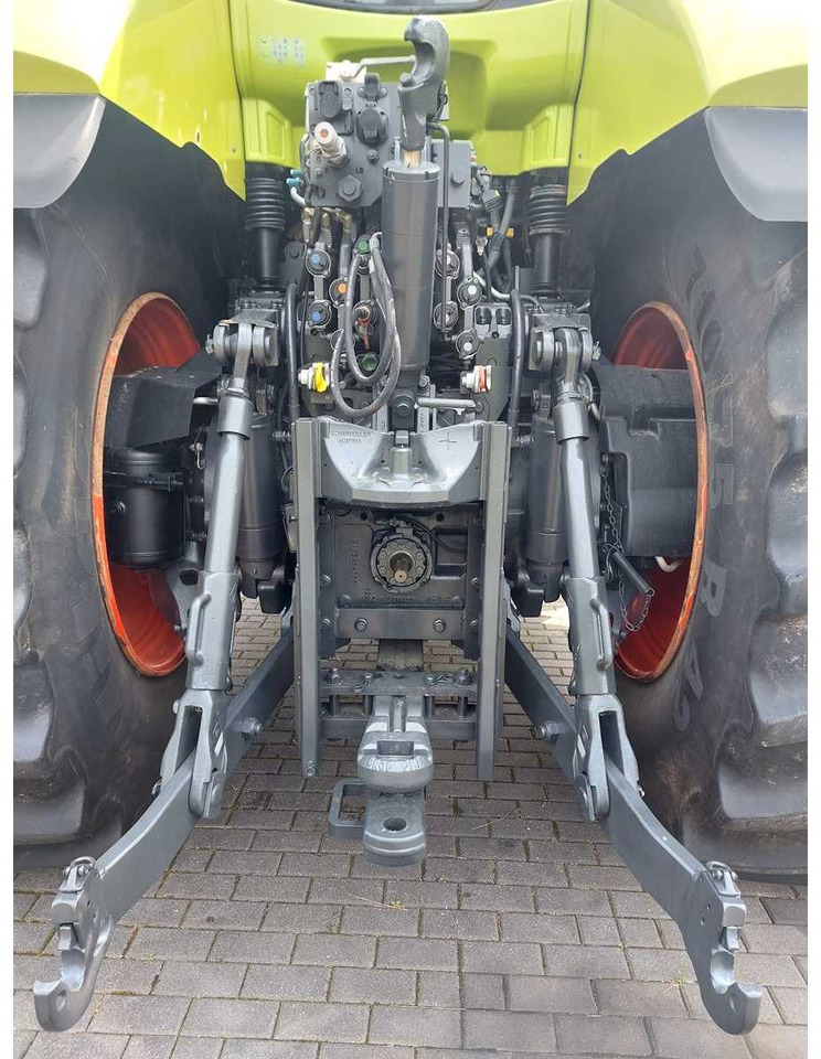 Tractor Claas AXION 950