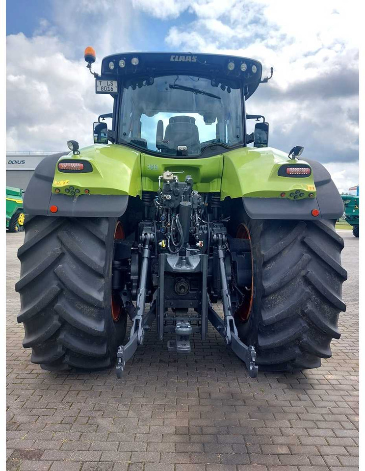 Tractor Claas AXION 950