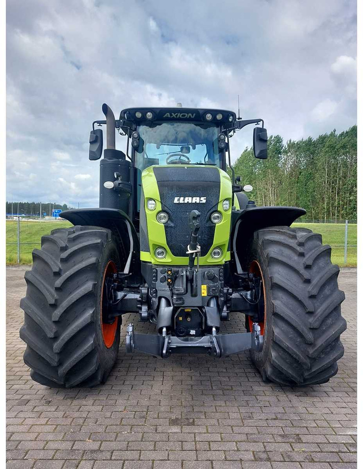 Tractor Claas AXION 950