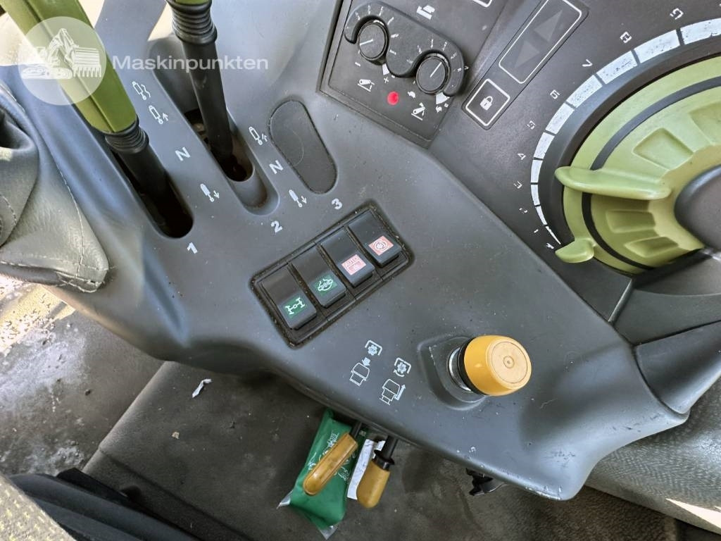Tractor Claas Arion 410