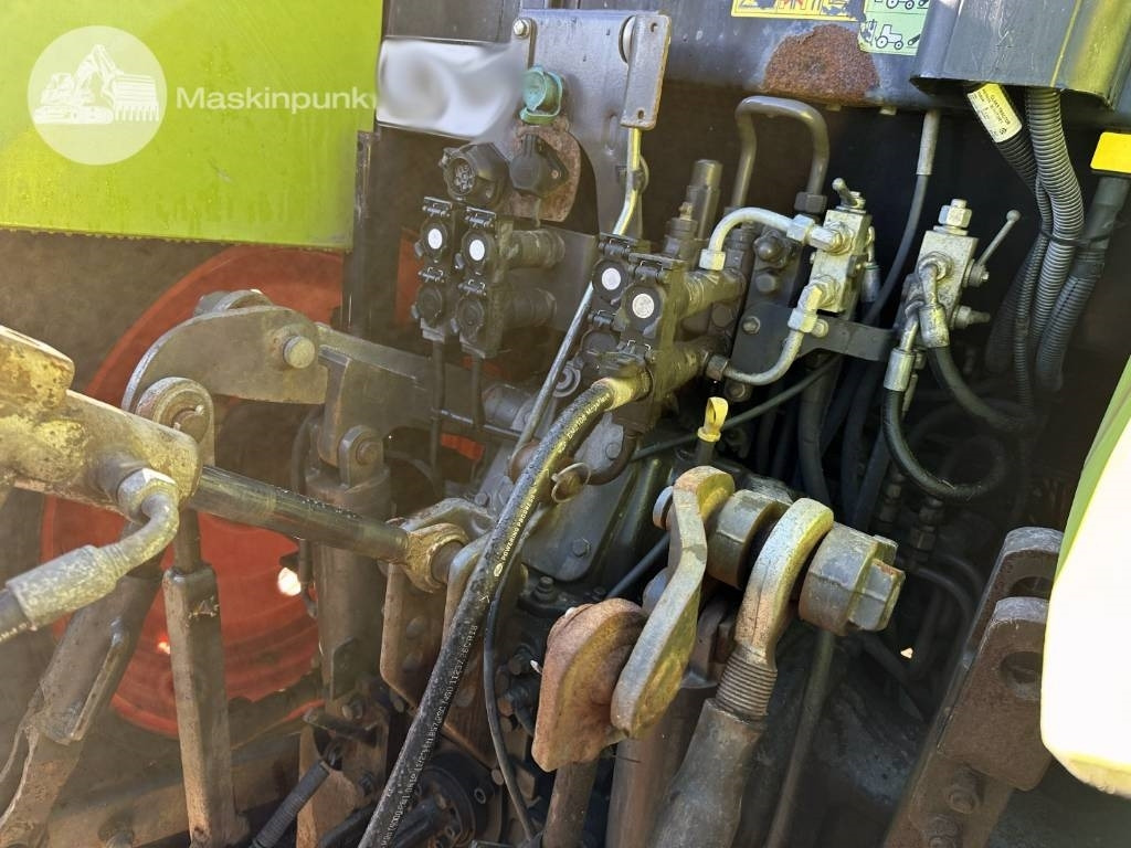Tractor Claas Arion 410