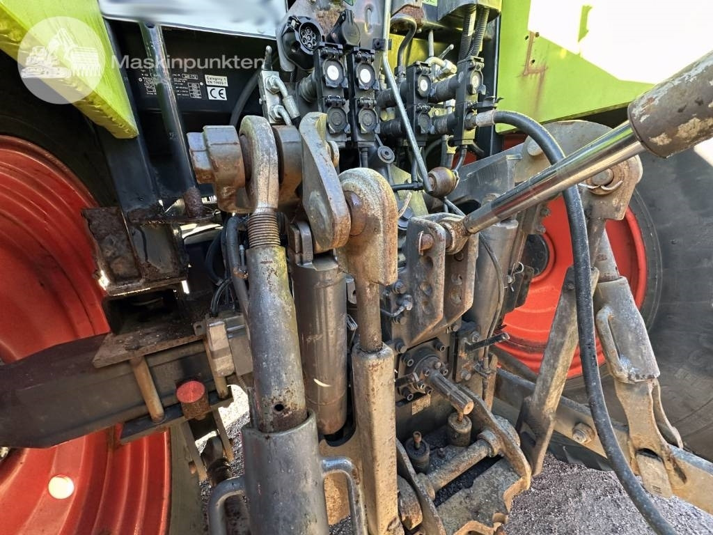 Tractor Claas Arion 410