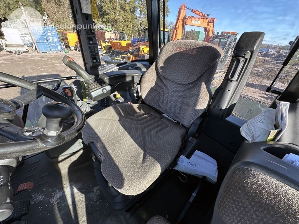 Tractor Claas Arion 410