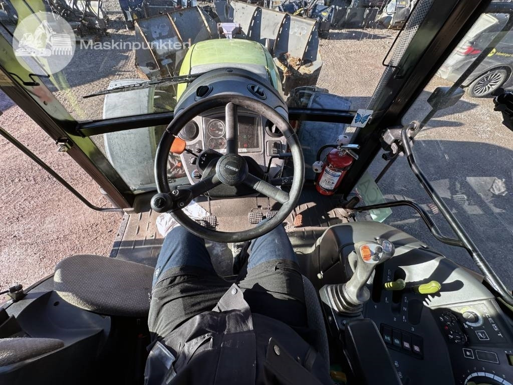 Tractor Claas Arion 410
