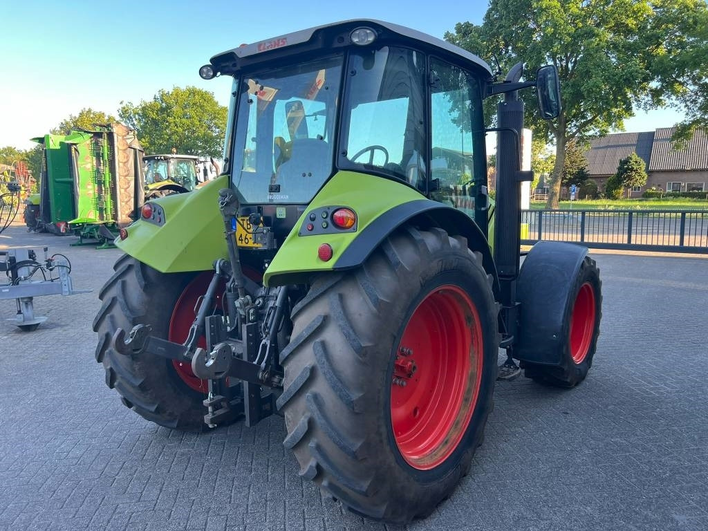 Tractor Claas Arion 410
