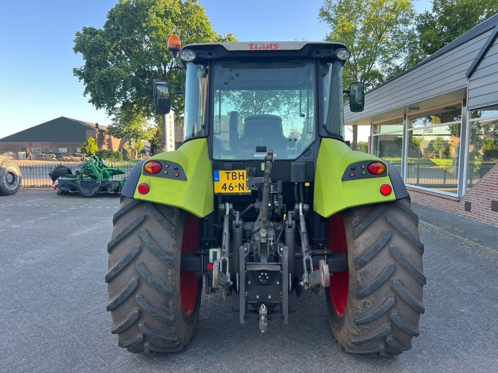 Tractor Claas Arion 410