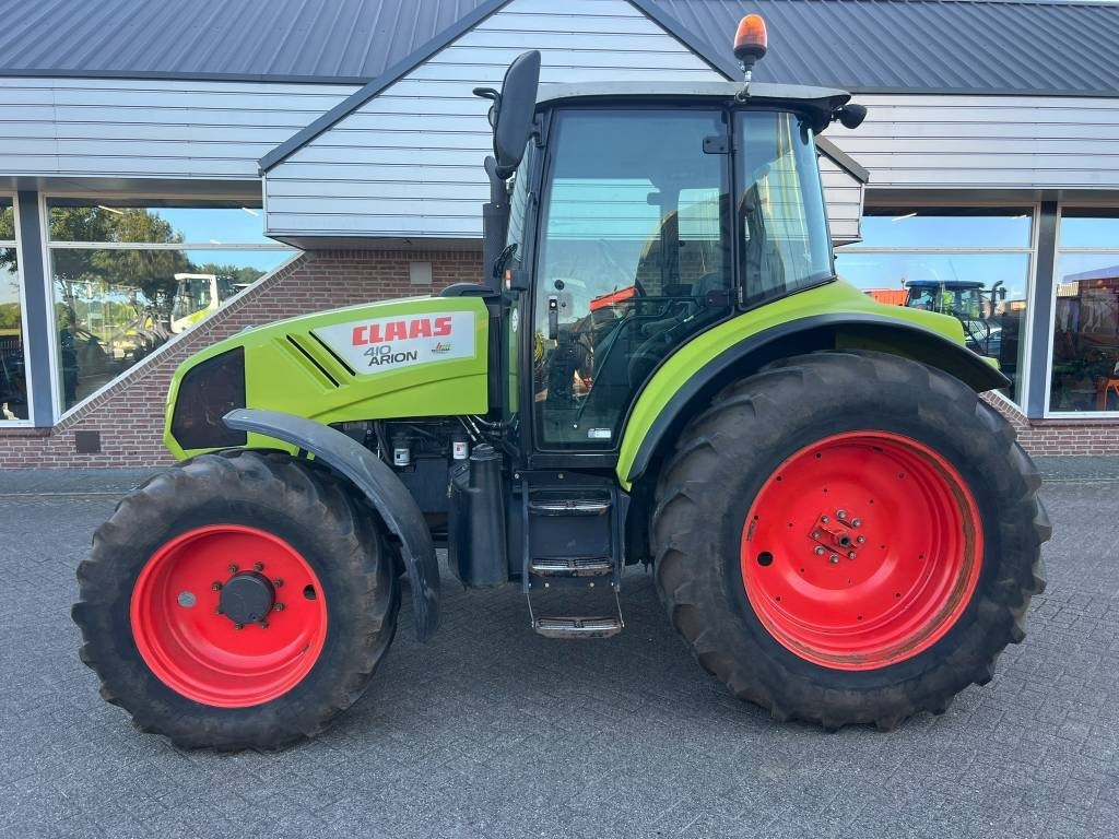 Tractor Claas Arion 410