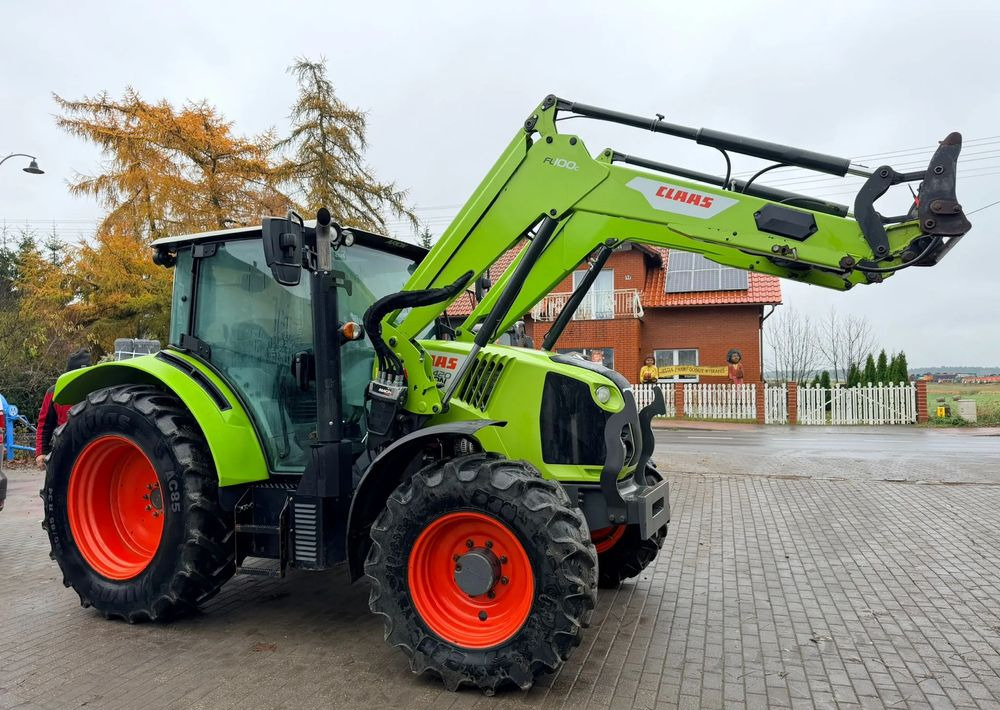 Tractor Claas Arion 420