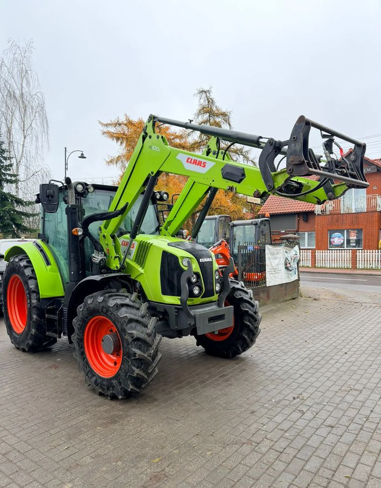 Tractor Claas Arion 420