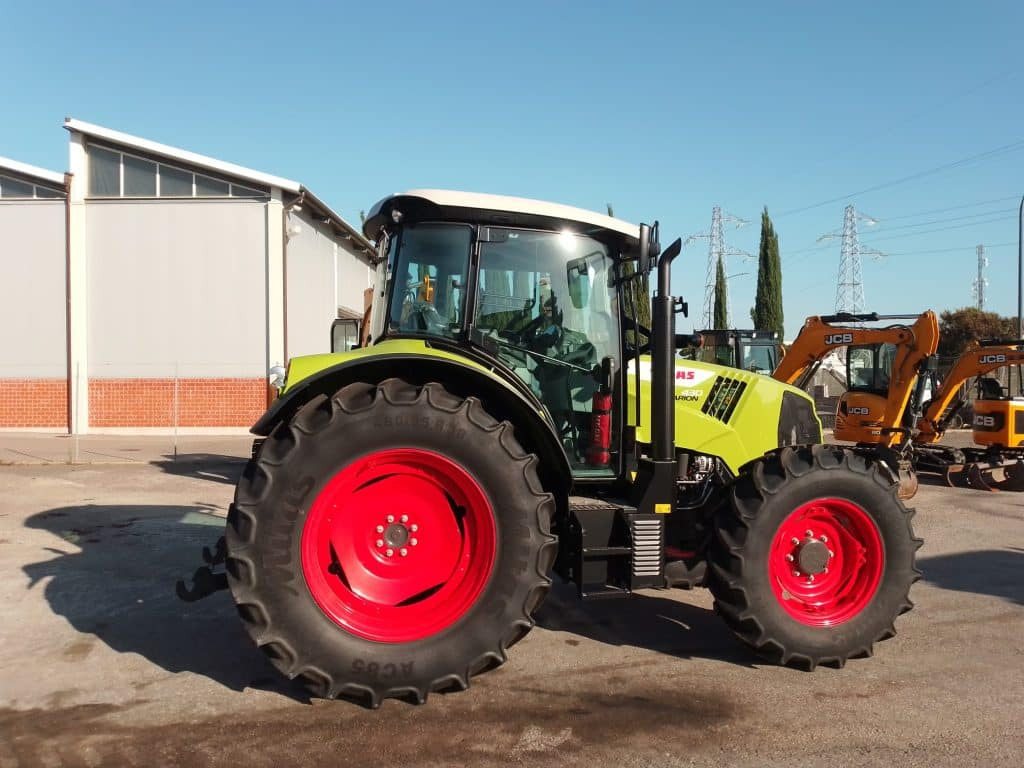 Tractor Claas Arion 430
