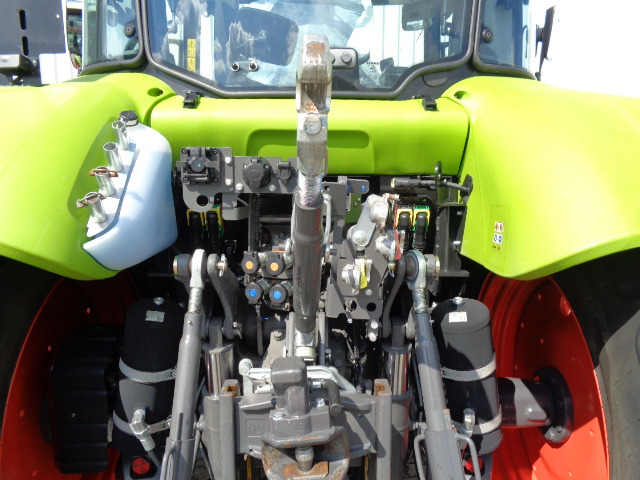 Tractor Claas Arion 430