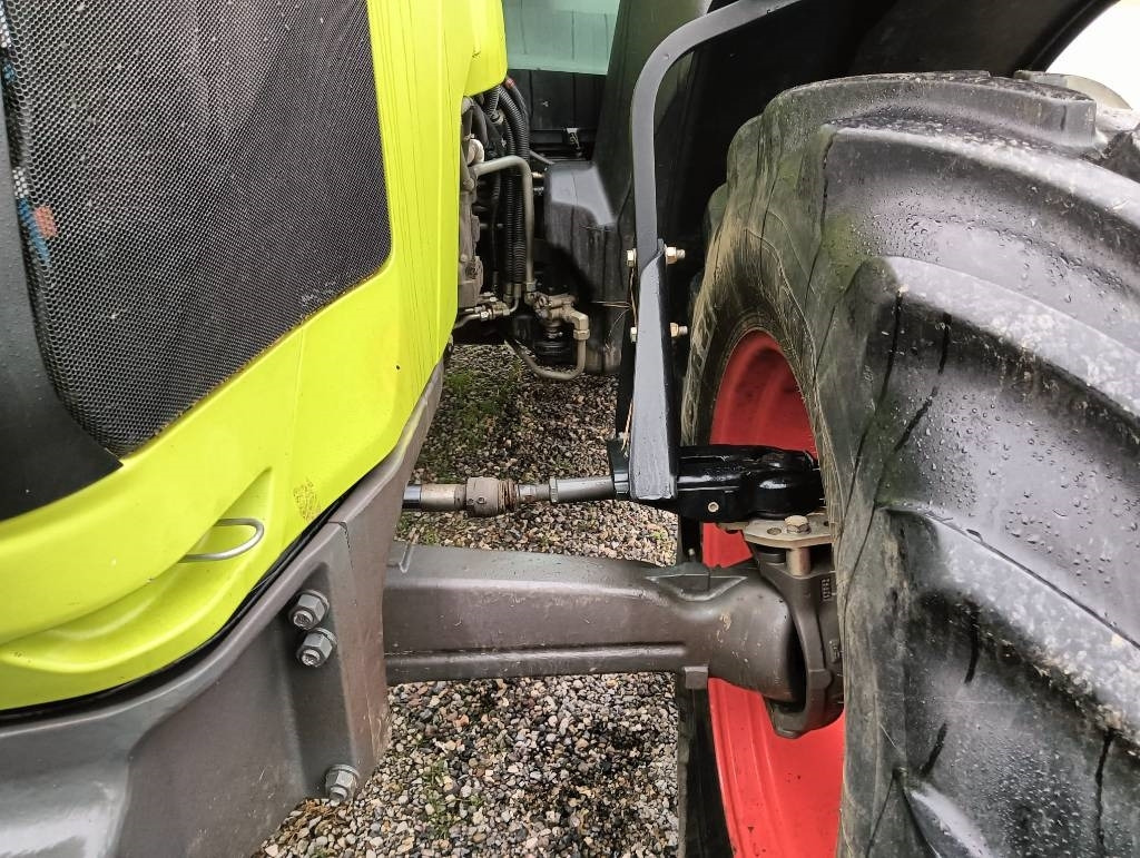 Tractor Claas Arion 440