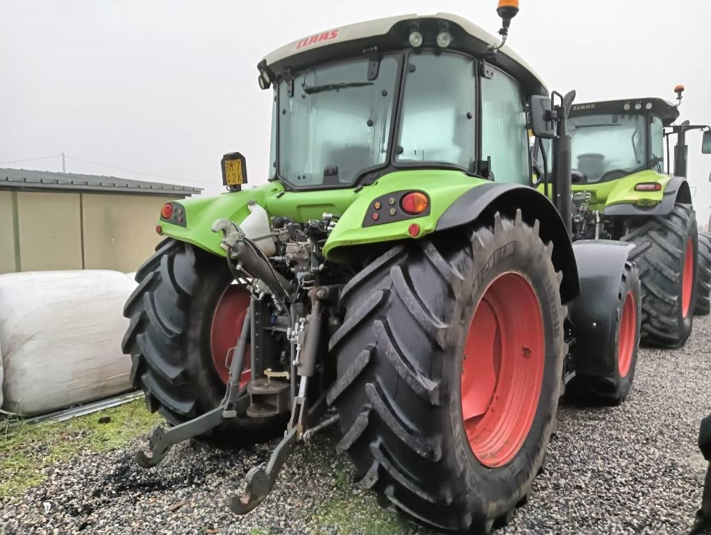 Tractor Claas Arion 440