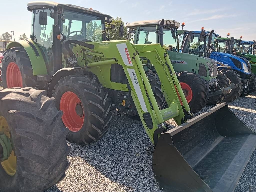 Tractor Claas Arion 460