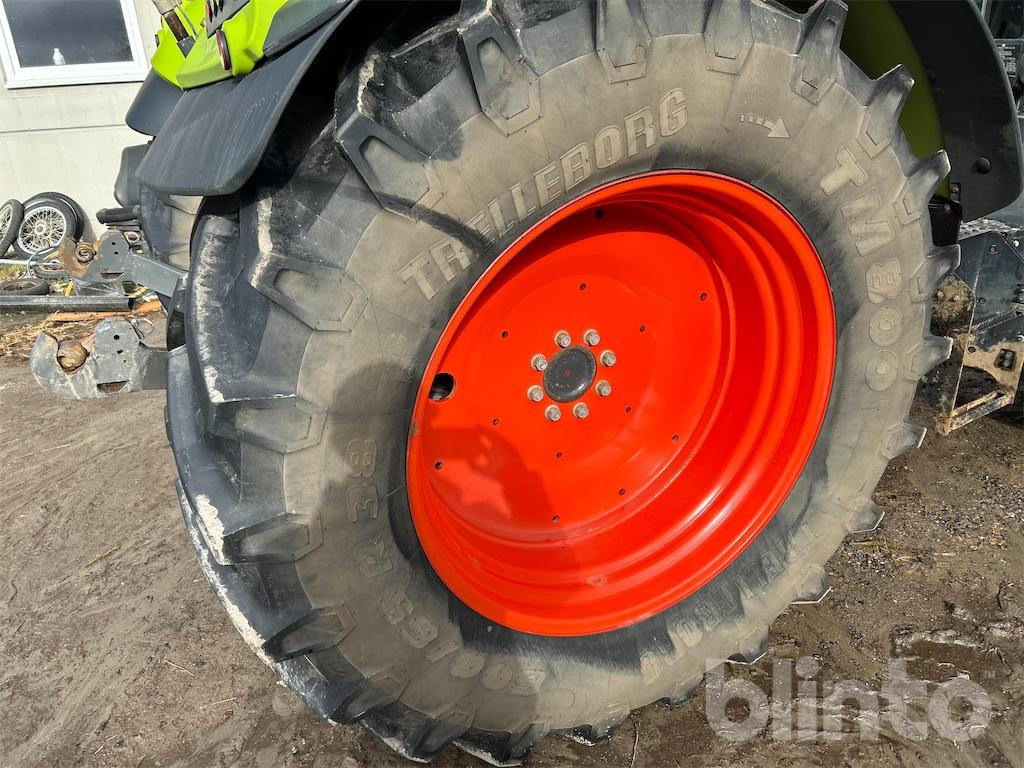 Tractor Claas Arion 460