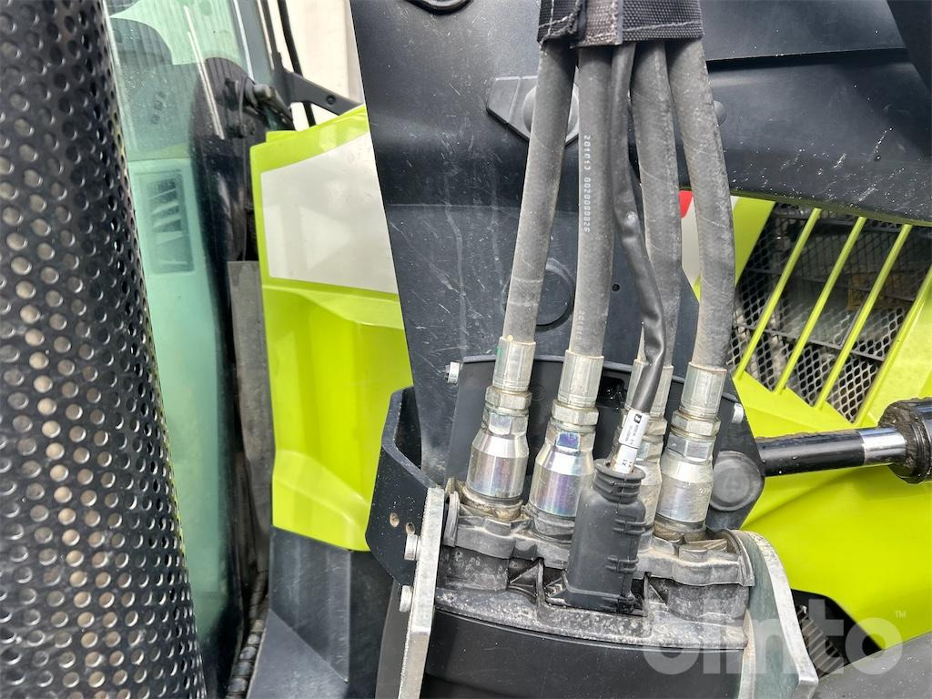 Tractor Claas Arion 460