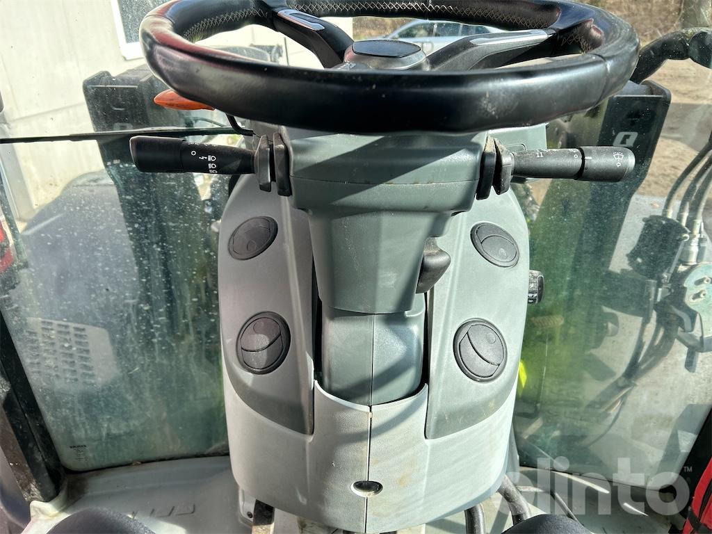Tractor Claas Arion 460