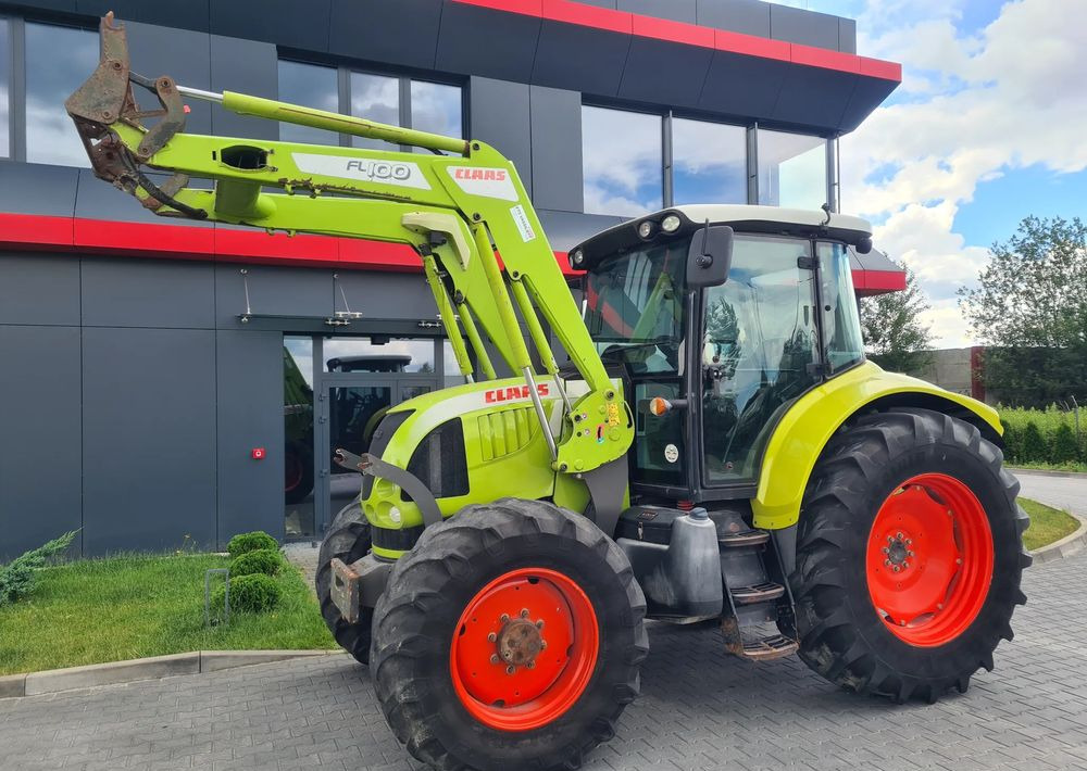 Tractor Claas Arion 530