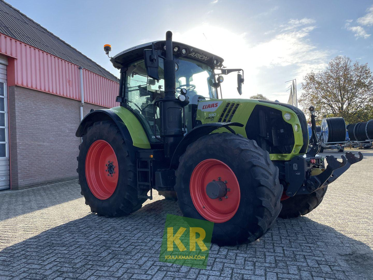 Tractor Claas Arion 530