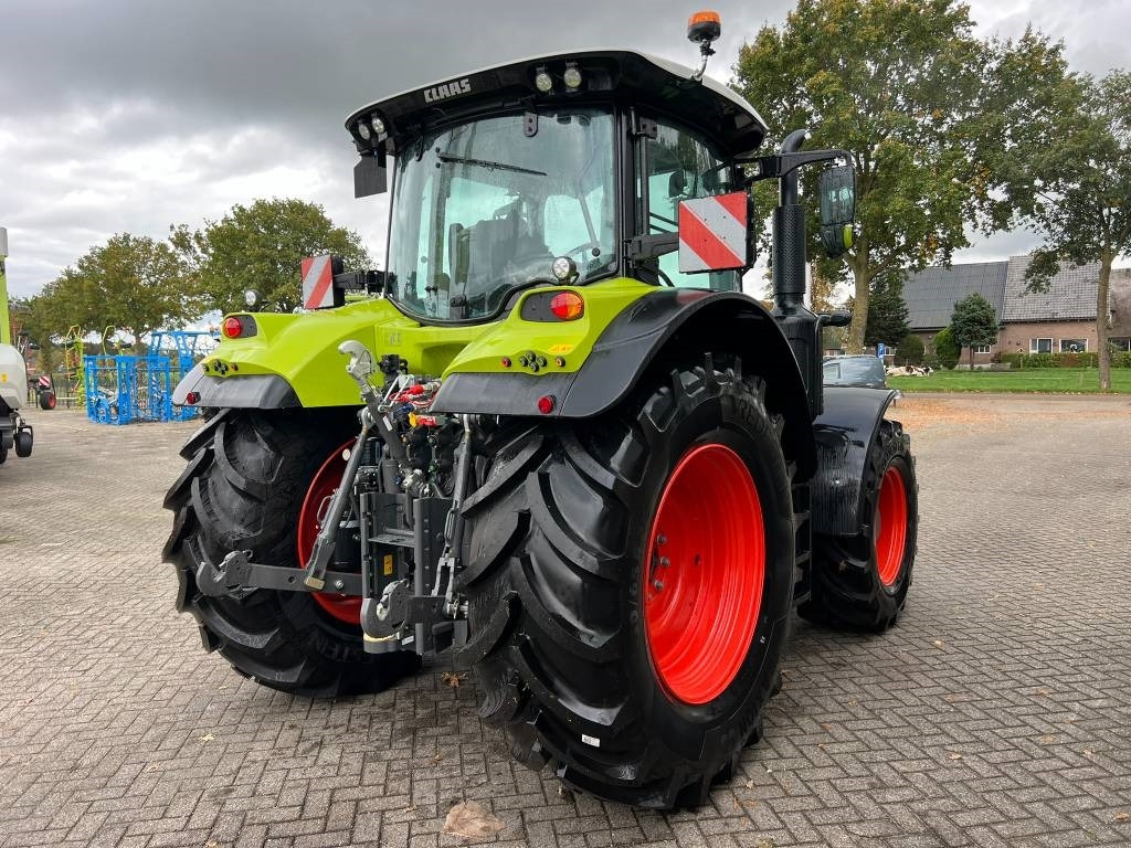 Tractor Claas Arion 530 CIS+