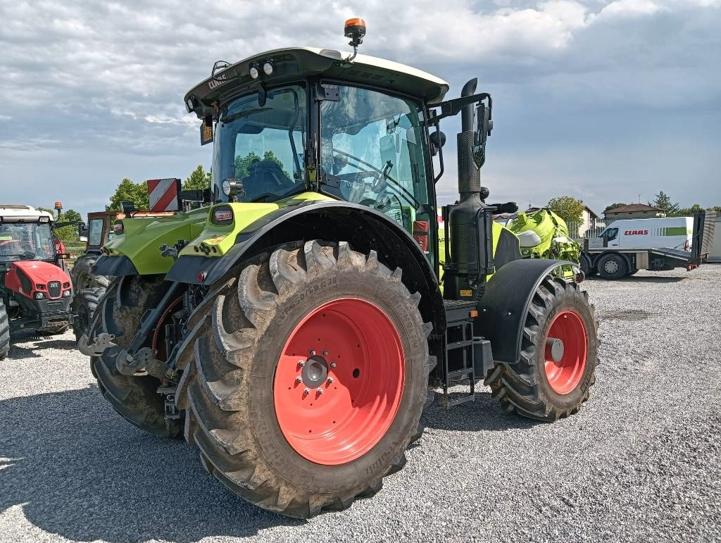 Tractor Claas Arion 550 Cmatic