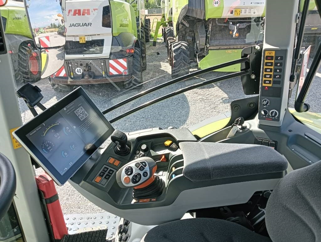 Tractor Claas Arion 550 Cmatic