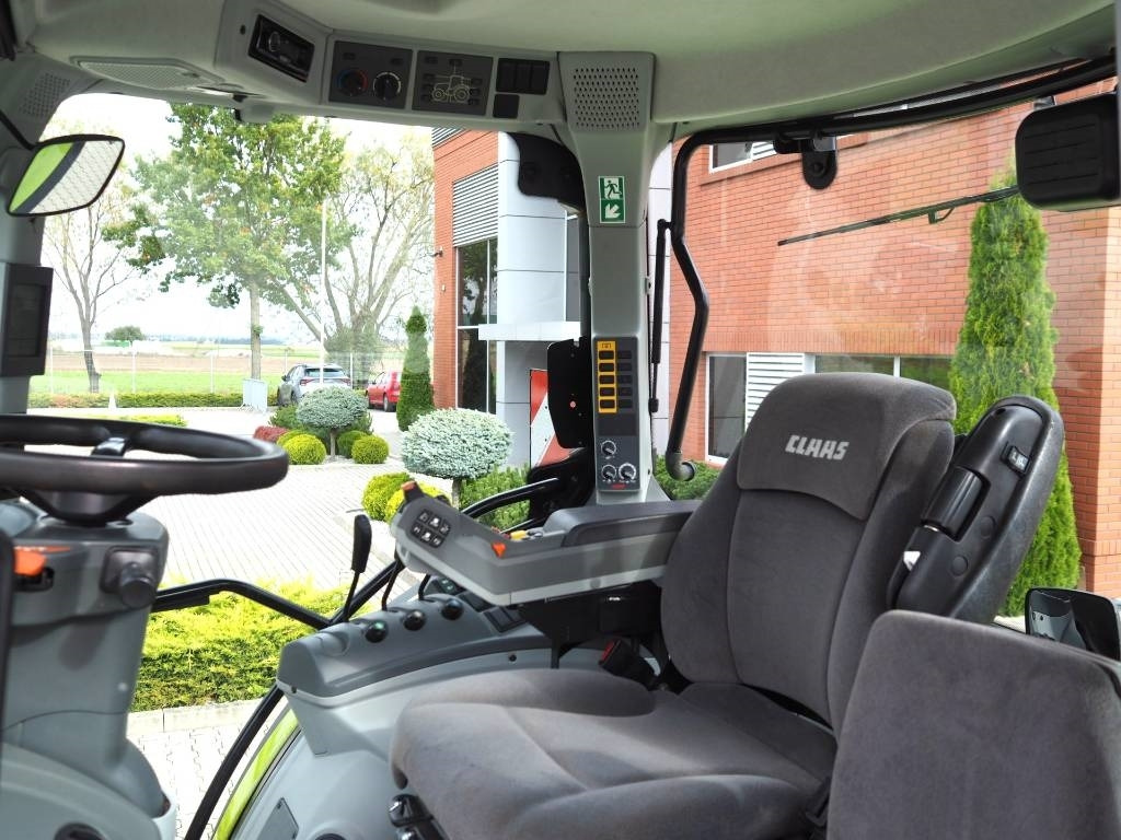 Tractor Claas Arion 610 CIS