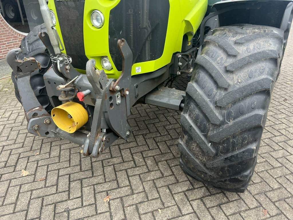 Tractor Claas Arion 610 CIS
