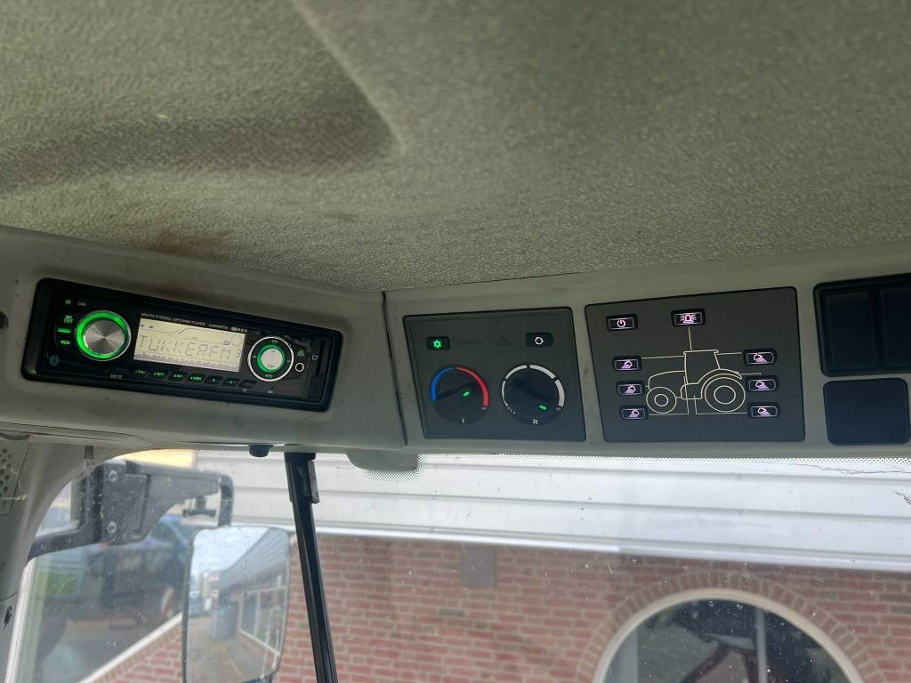 Tractor Claas Arion 610 CIS