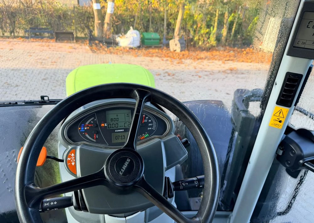 Tractor Claas Arion 610 CIS