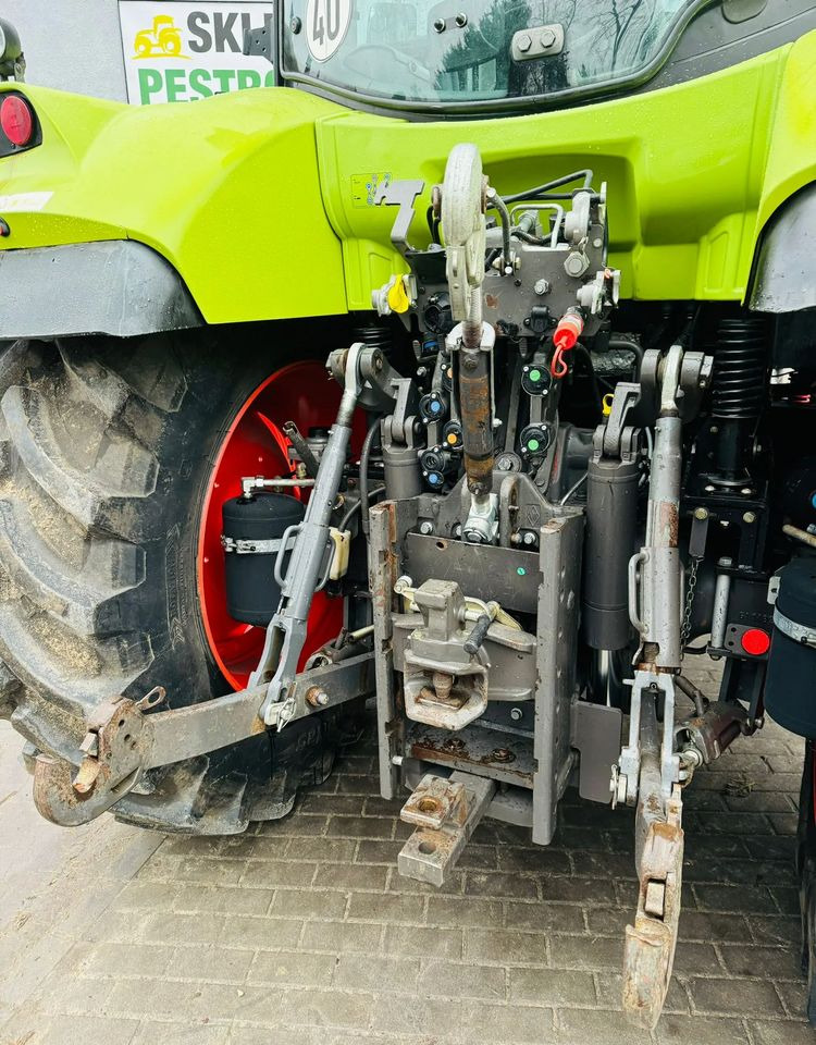 Tractor Claas Arion 620