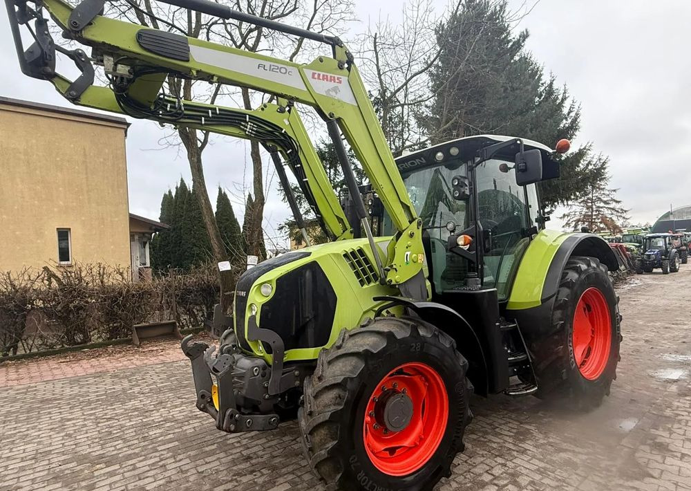 Tractor Claas Arion 620
