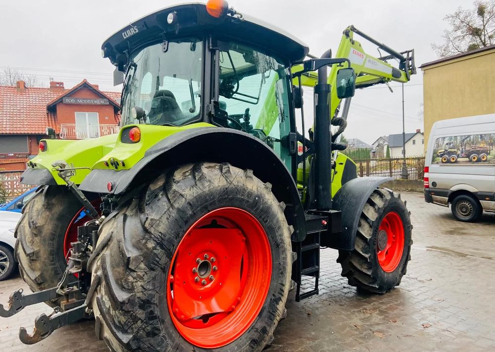 Tractor Claas Arion 620
