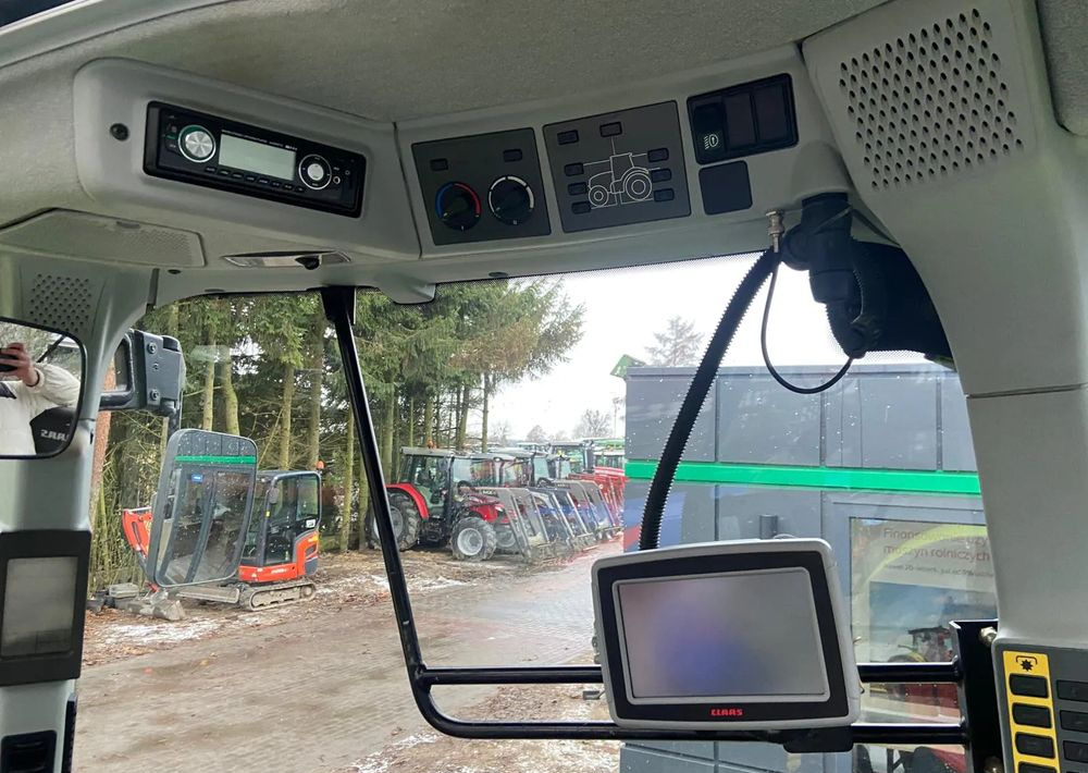 Tractor Claas Arion 620