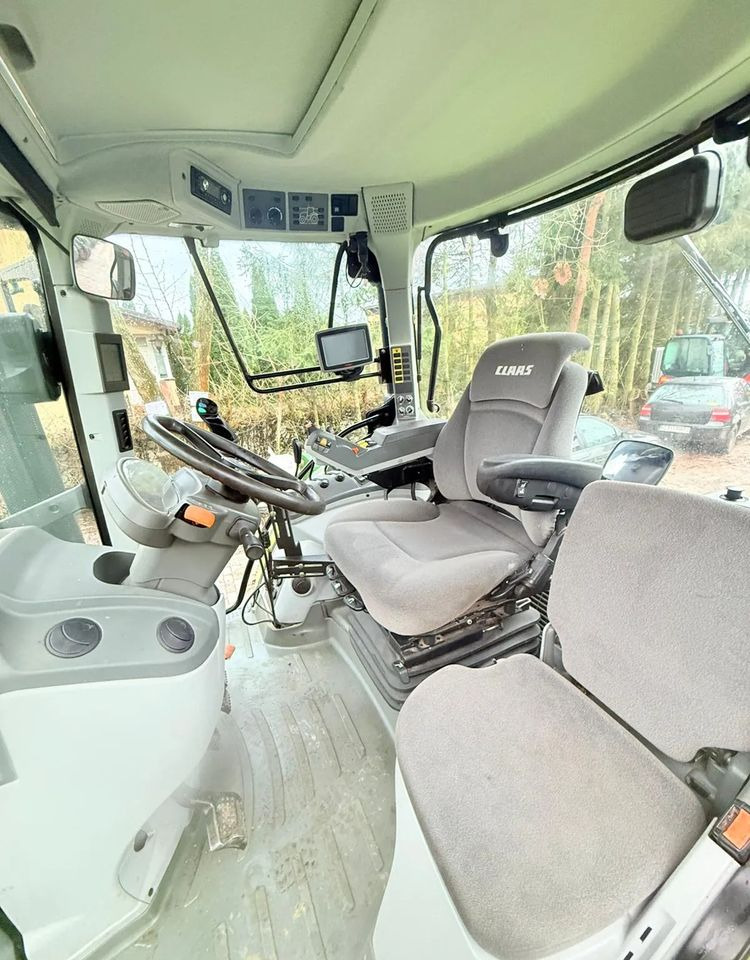 Tractor Claas Arion 620