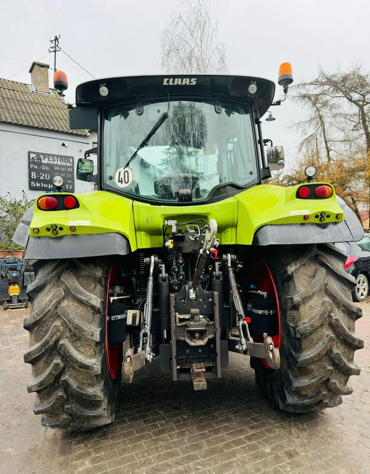 Tractor Claas Arion 620