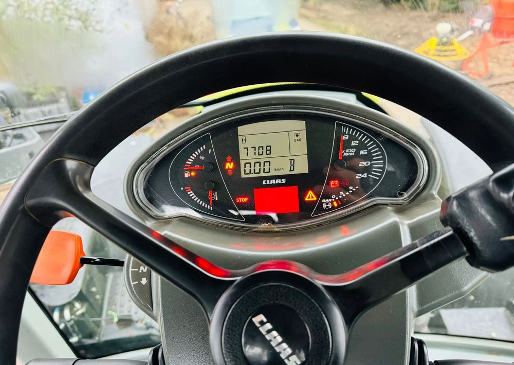 Tractor Claas Arion 620