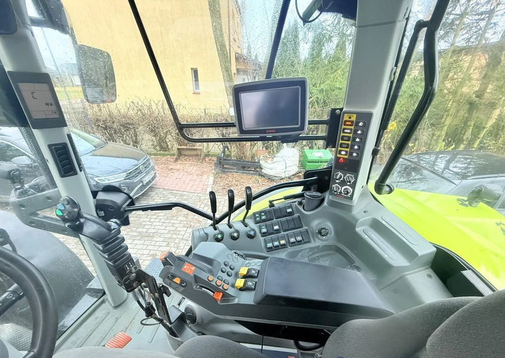 Tractor Claas Arion 620