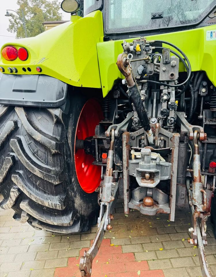 Tractor Claas Arion 630