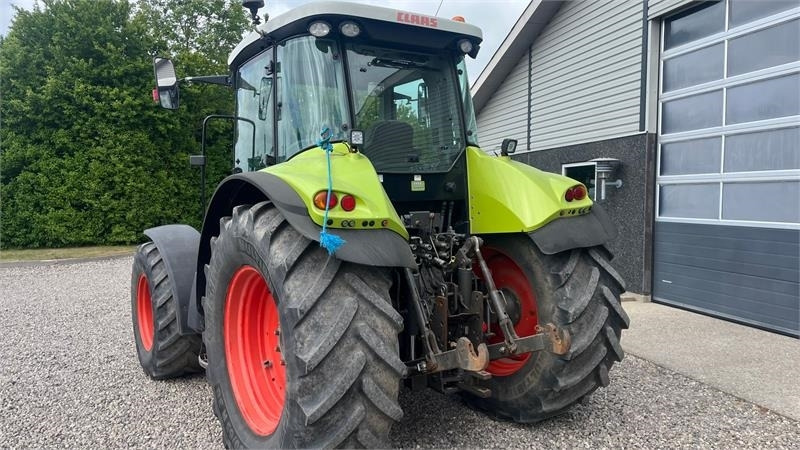 Tractor Claas Arion 630C Med frontlift
