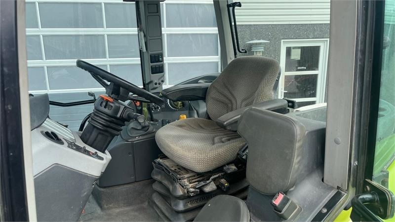 Tractor Claas Arion 630C Med frontlift