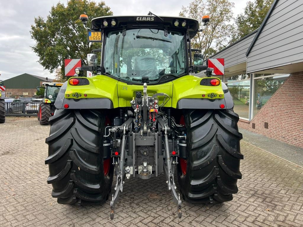 Tractor Claas Arion 630 CIS+ CMATIC