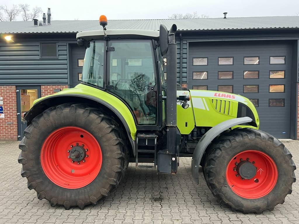 Tractor Claas Arion 630 Cebis