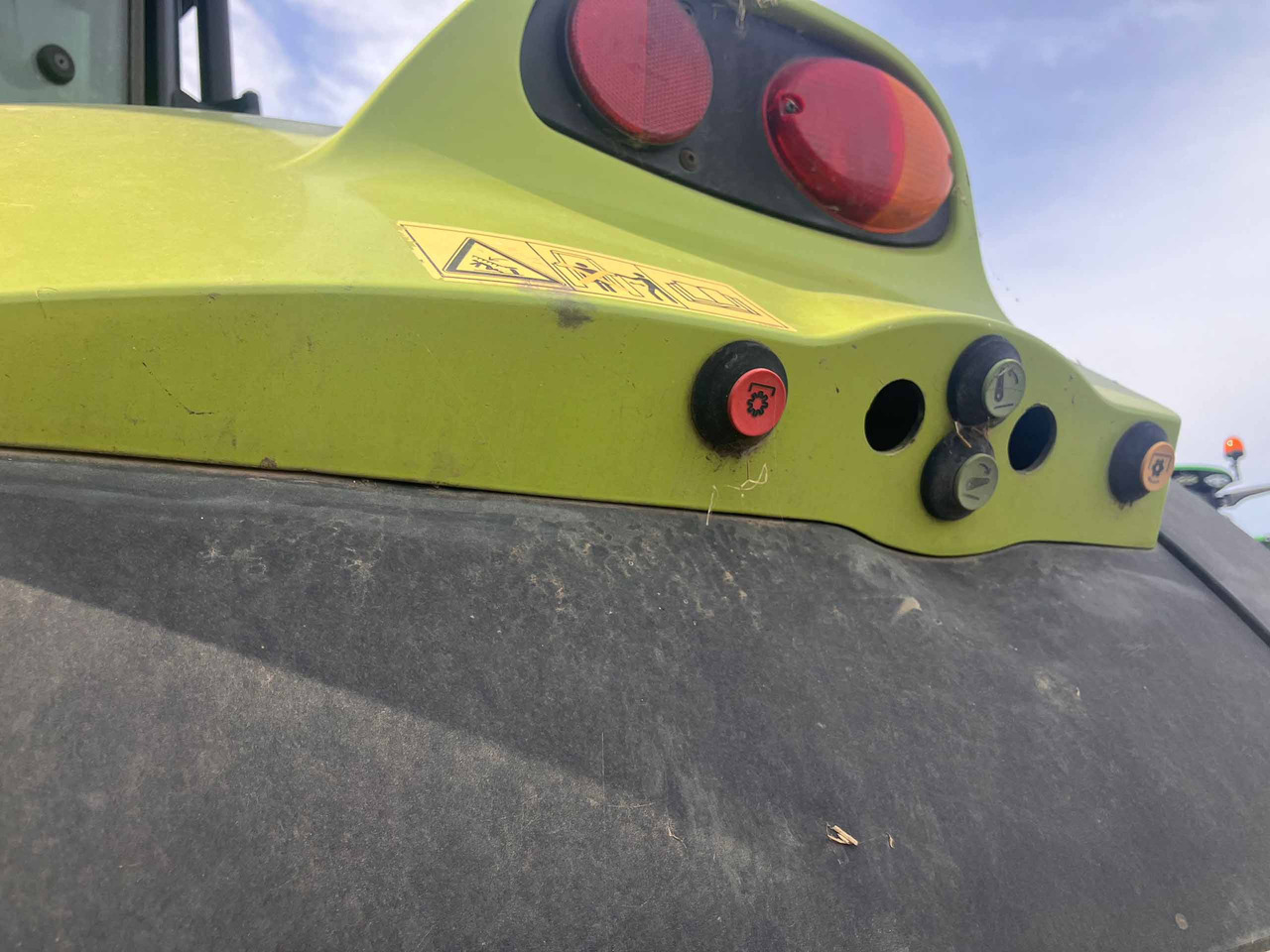 Tractor Claas Arion 640