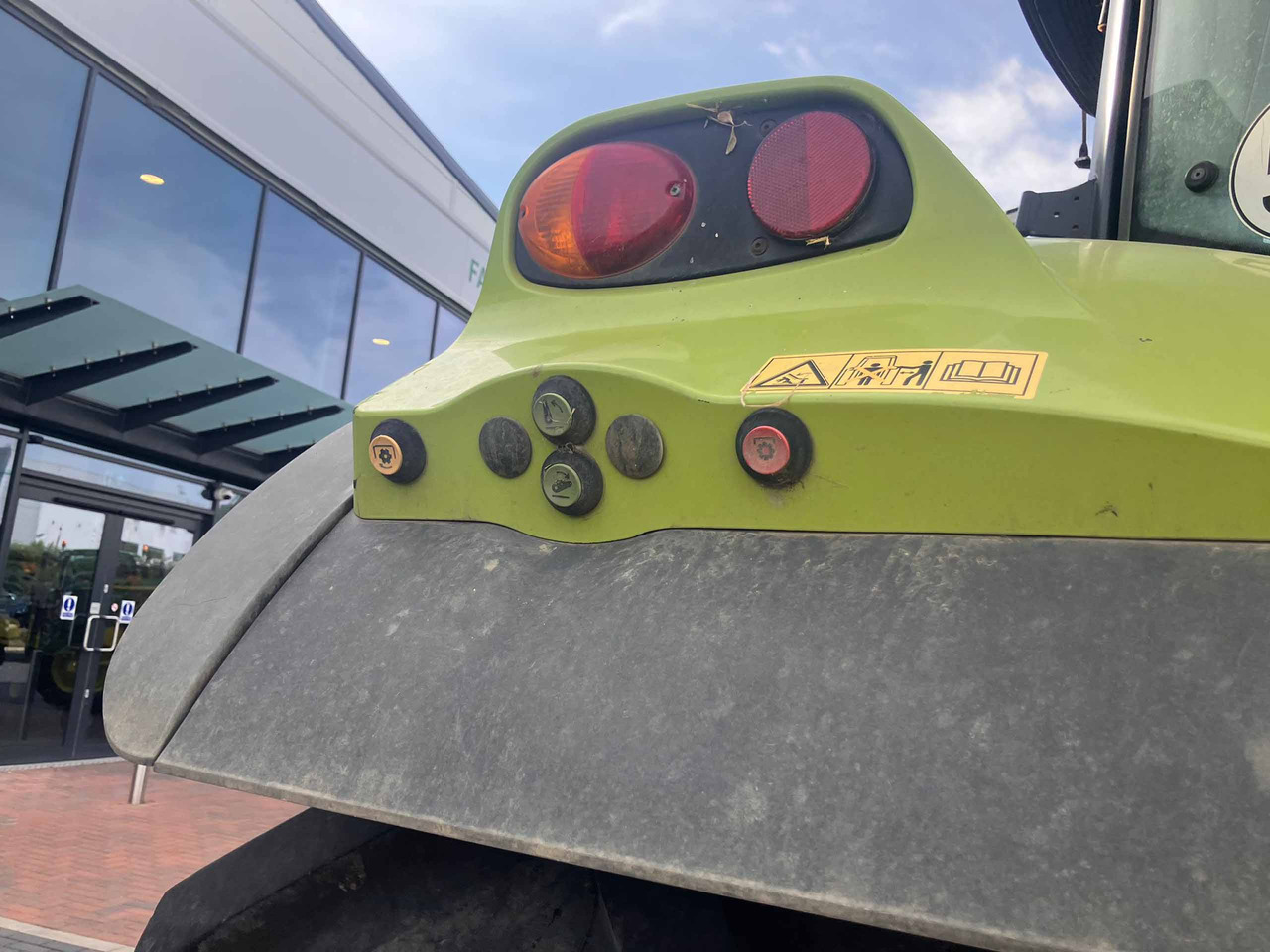 Tractor Claas Arion 640