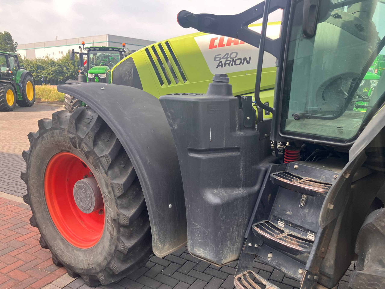 Tractor Claas Arion 640