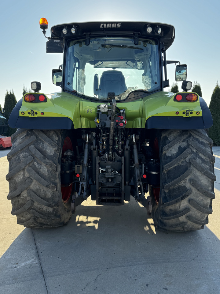 Tractor Claas Arion 640