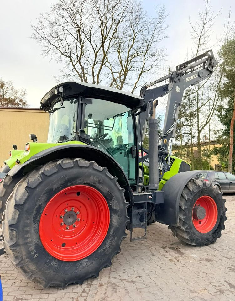 Tractor Claas Arion 640