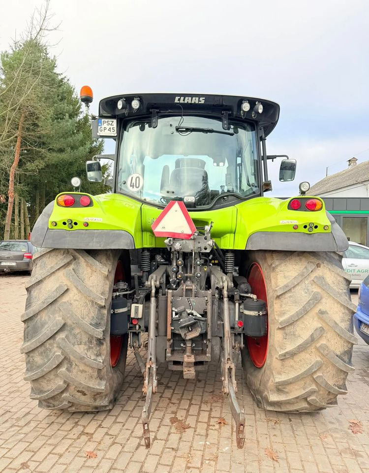 Tractor Claas Arion 640
