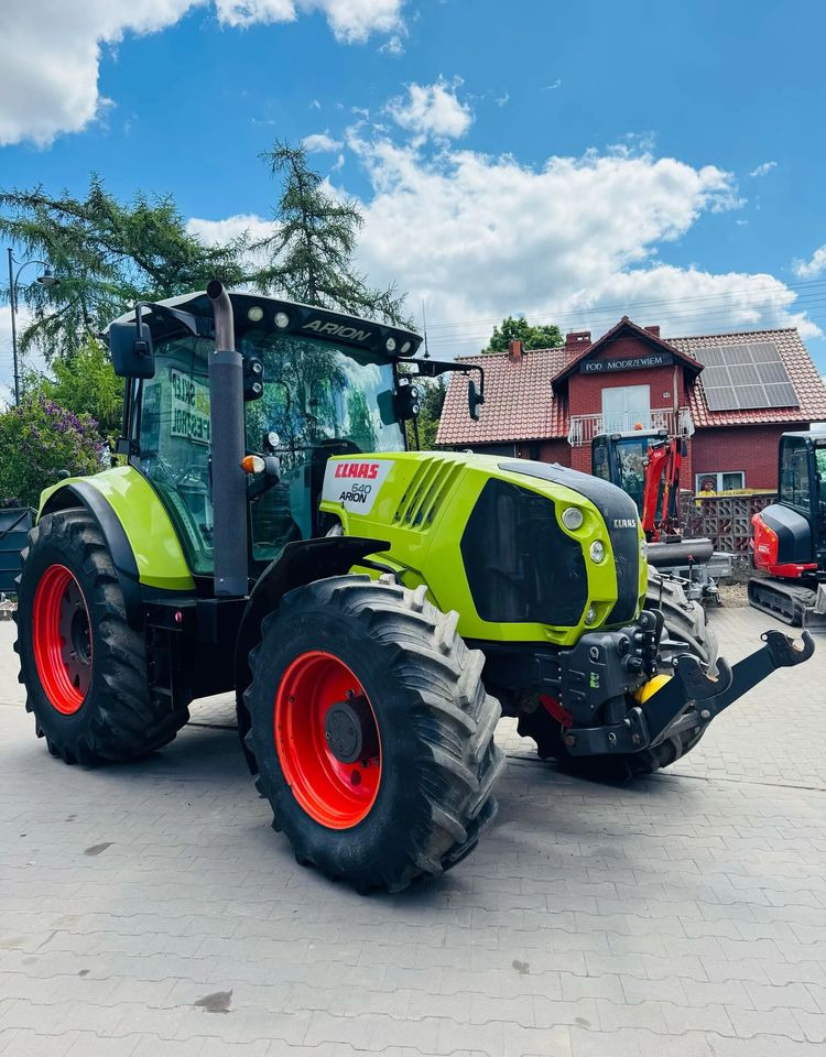 Tractor Claas Arion 640